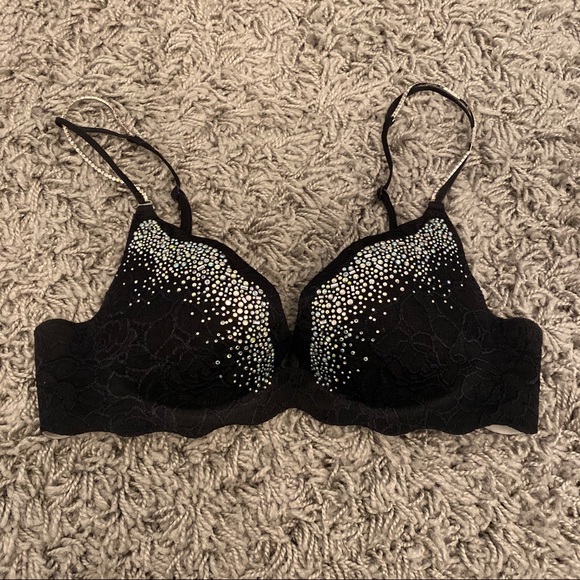 Victoria's Secret Other - Victoria’s Secret Embrace Push Up Bra